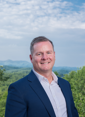 Portrait of Eddie Colley, Listing Specialist